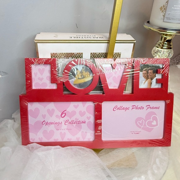 LOVE Collage 6 Photo Frame Bundle with Plush Toy - Picture 2 of 3